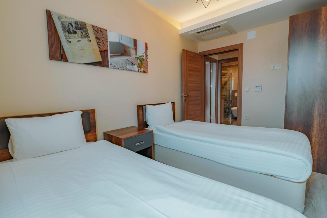 Empula Hotel & Residences ทรับซอน ภายนอก รูปภาพ