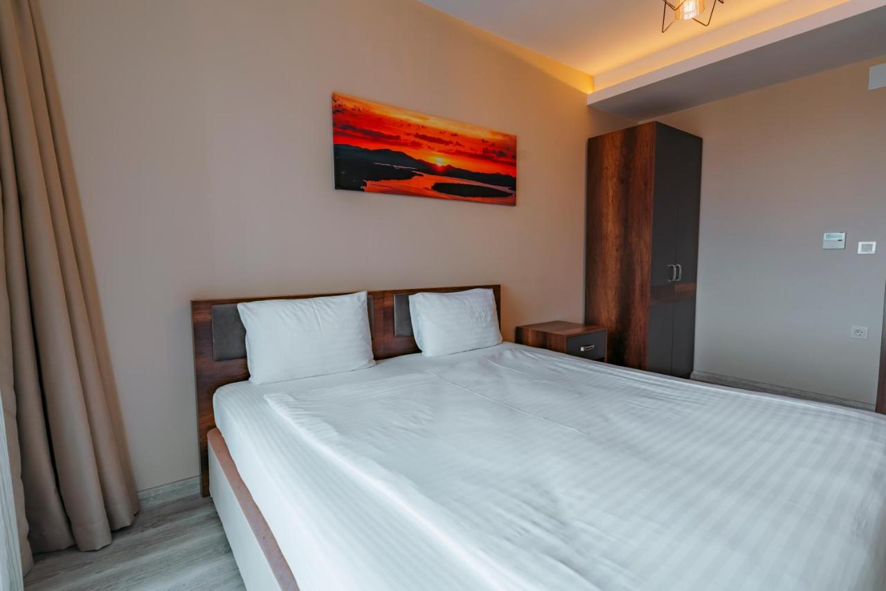 Empula Hotel & Residences ทรับซอน ภายนอก รูปภาพ