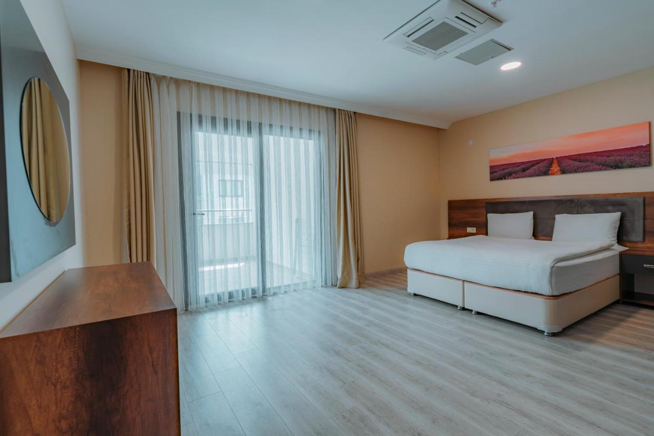 Empula Hotel & Residences ทรับซอน ภายนอก รูปภาพ