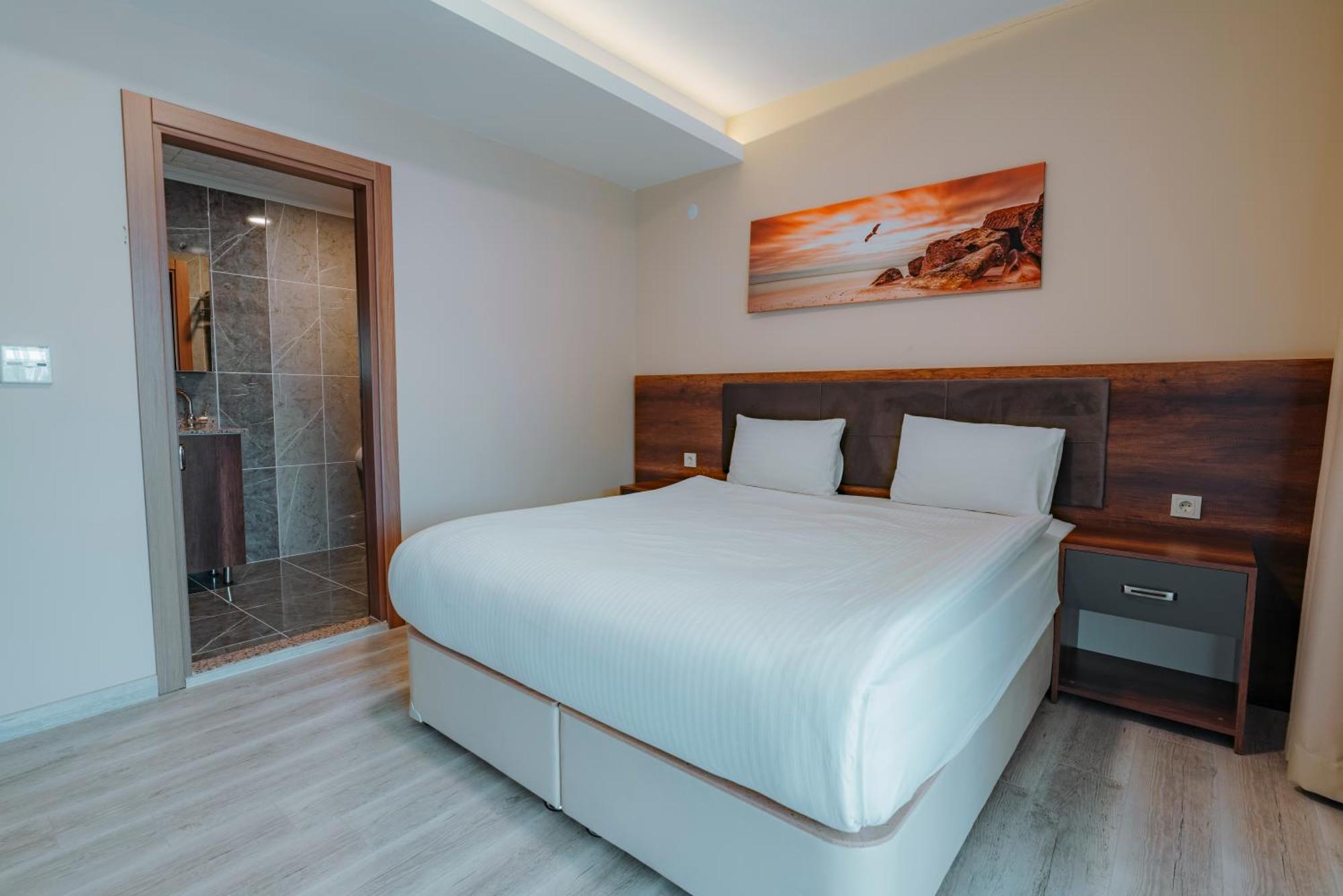 Empula Hotel & Residences ทรับซอน ภายนอก รูปภาพ