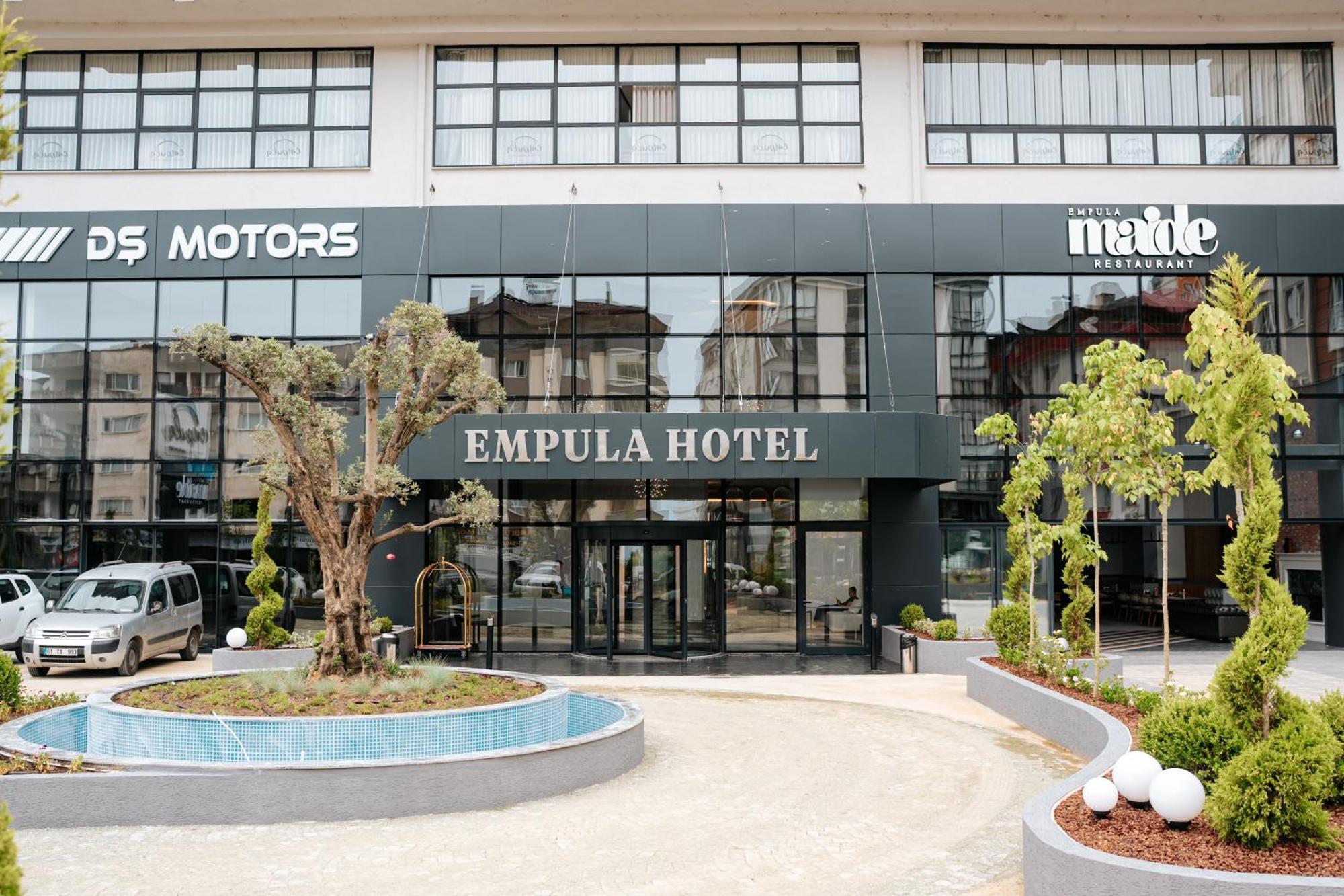 Empula Hotel & Residences ทรับซอน ภายนอก รูปภาพ